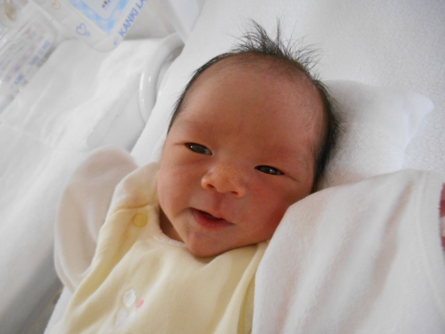 17年12月生まれの赤ちゃん 大阪市旭区の神吉産婦人科 産科 婦人科 ソフロロジー 自然分娩 妊婦健診 出産大阪市旭区の神吉産婦人科 産科 婦人科 ソフロロジー 自然分娩 妊婦健診 出産