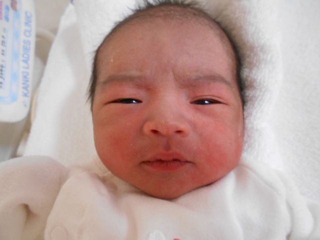 18年12月生まれの赤ちゃん 大阪市旭区の神吉産婦人科 産科 婦人科 ソフロロジー 自然分娩 妊婦健診 出産
